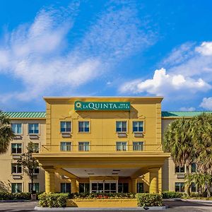 La Quinta By Wyndham Miami Cutler Bay Hotel Exterior photo