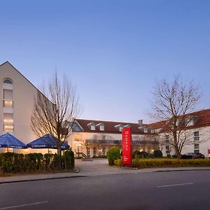 Ramada By Wyndham Muenchen Airport Hotel Oberding Exterior photo