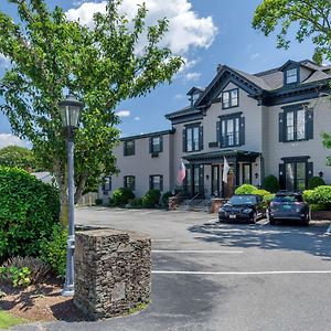 The Carriage House Inn Newport Middletown Exterior photo