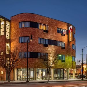 Best Western Plus Philadelphia Airport South - At Widener University Hotel Chester Exterior photo