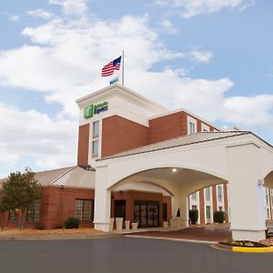 Holiday Inn Express Fredericksburg - Southpoint, An Ihg Hotel Exterior photo