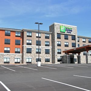 Holiday Inn Express & Suites Clarion By Ihg Exterior photo