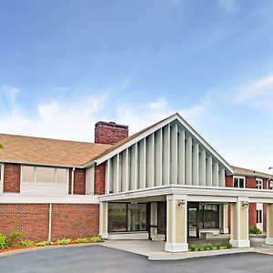 Ramada By Wyndham Seekonk Providence Area Hotel Exterior photo