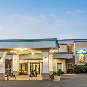 Super 8 By Wyndham Valdosta Mall Hotel Exterior photo