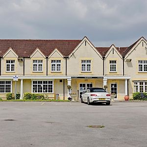 The Gables Hotel, Birmingham Airport Bickenhill Exterior photo