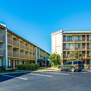 Rodeway Inn Central Richmond Exterior photo