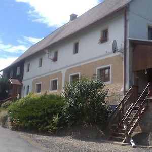 Ubytovani U Sviraku Apartment Srbska Kamenice Exterior photo