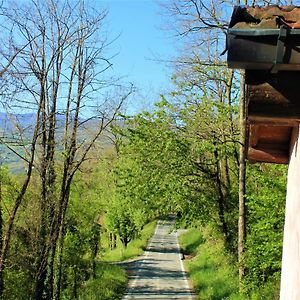 Lovely 1-Bed Studio In Borgo Val Di Taro Apartment Exterior photo