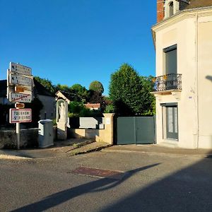 Le Heron Bleu De La Brenne Bed & Breakfast Tournon-Saint-Martin Exterior photo