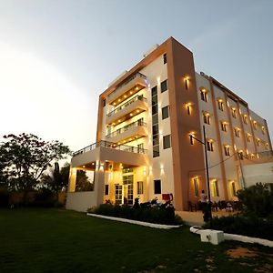 Sun Stone Hotel & Club - Jawai Sheoganj Exterior photo