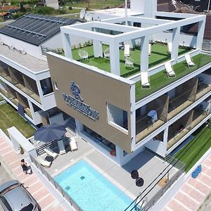 Four Reasons Aparthotel Paralia Katerinis Exterior photo