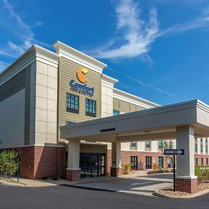 Comfort Inn & Suites Charlottesville Exterior photo