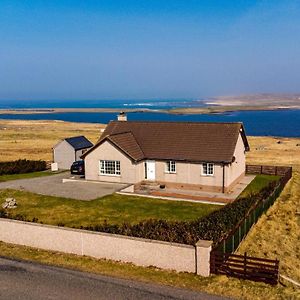 Atlantic Views At Arnisdale House On Lewis Villa Brue Exterior photo