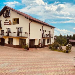 Pensiunea Valea Ursului Hotel Campulung Exterior photo