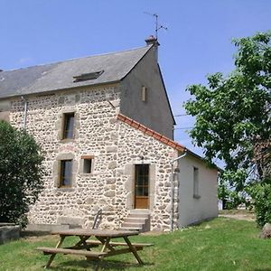 Maison En Pierre Avec Jardin, Jeux Enfants Et Animaux Acceptes - Fr-1-489-137 Villa Nizerolles Exterior photo