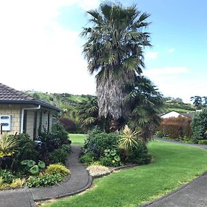 Silverdale Garden Studio Bed & Breakfast Orewa Exterior photo