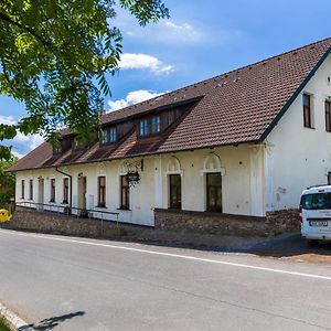 Hostinec U Zamecku Klokocov Hotel Exterior photo