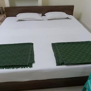 Bssk Comforts Inn Tiruchirappalli Exterior photo