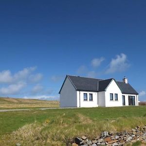 Taigh Eilidh Villa Port of Ness Exterior photo