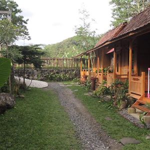 Omah Rumba Bata Hotel Ngemplak  Exterior photo