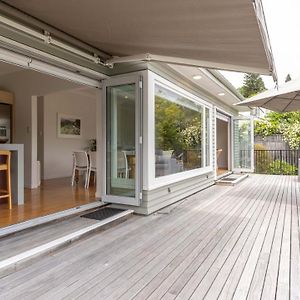 Spacious Sunny Family Home In Akaroa Exterior photo