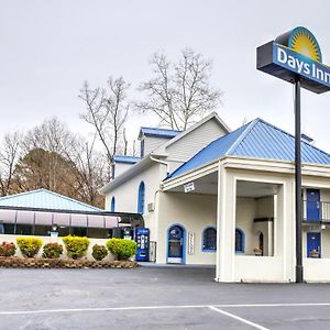 Days Inn By Wyndham Harriman Exterior photo