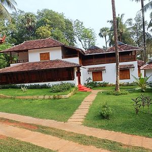 Kalappura Farm House Heritage Villa Ottappalam Exterior photo