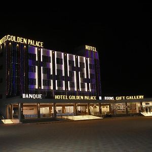 Hotel Golden Palace & Rooms Halol Exterior photo