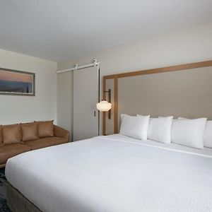 Fairfield Inn By Marriott Jfk Airport New York Exterior photo