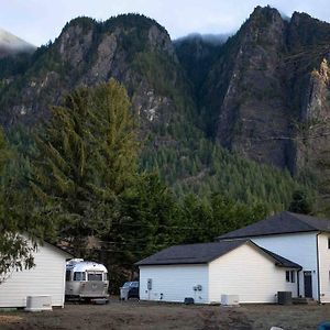 Si View Apartment North Bend Exterior photo