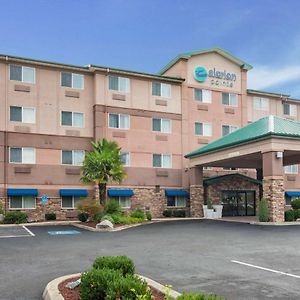 Clarion Pointe Medford Hotel Exterior photo