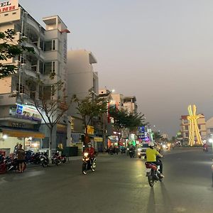 Khach San Tu Anh Hotel Ha Tien Exterior photo