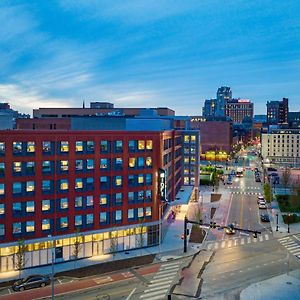 Aloft Providence Downtown Hotel Exterior photo