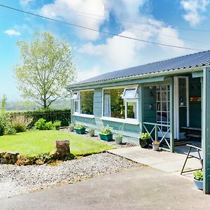 The Old School Bike Shed Villa Stirling Exterior photo