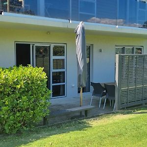 The Sandy Golfer Hotel Mount Maunganui Exterior photo