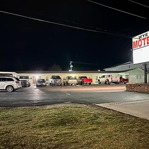 Wye Motel Clinton Exterior photo