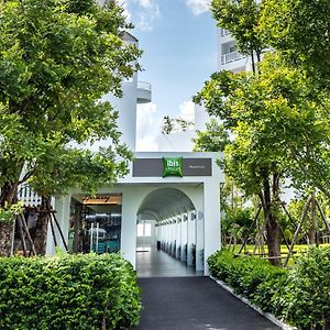 Ibis Styles Phuket City Hotel Exterior photo