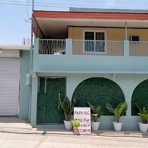 Havenly Guesthouse And Body Massage Spa Moalboal Exterior photo