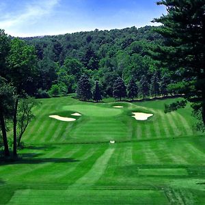 Toftrees Golf Resort State College Exterior photo