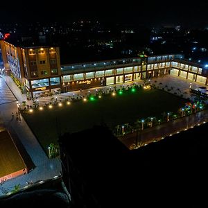 The Bodhi Palace Resort Exterior photo