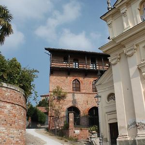 La Casa Del Castellano Hotel Cinzano Exterior photo