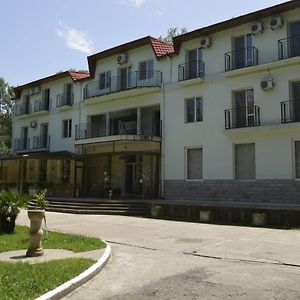 Imeri Park Hotel Kutaisi Exterior photo