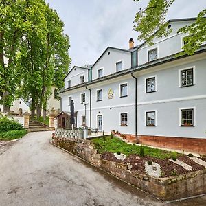 Hotel Auri Rudnik Exterior photo