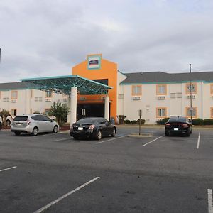 Howard Johnson By Wyndham Tifton Ga I-75 Hotel Exterior photo