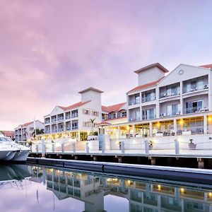 Hope Harbour Hotel Gold Coast Exterior photo