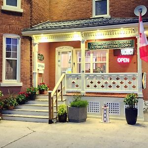 Maple Leaf Motel Goderich Exterior photo