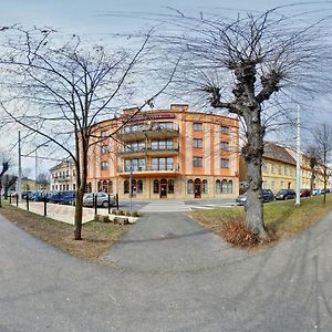 Teplice Plaza Aparthotel Exterior photo