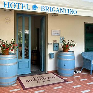 Hotel Brigantino Procchio  Exterior photo