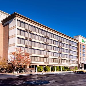 Holiday Inn Hotel & Suites Warren By Ihg Exterior photo