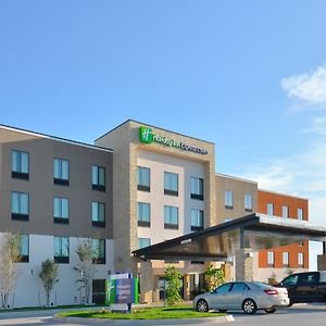 Holiday Inn Express & Suites Oklahoma City Mid - Arpt Area, An Ihg Hotel Exterior photo